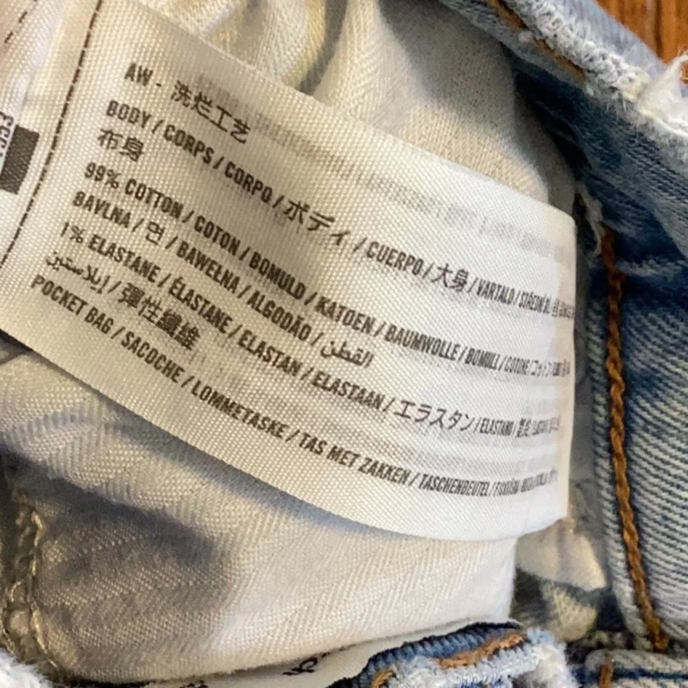 Abercrombie & Fitch distressed ultra high rise 90s straight leg jeans. Sz 29/6S - Picture 4 of 11